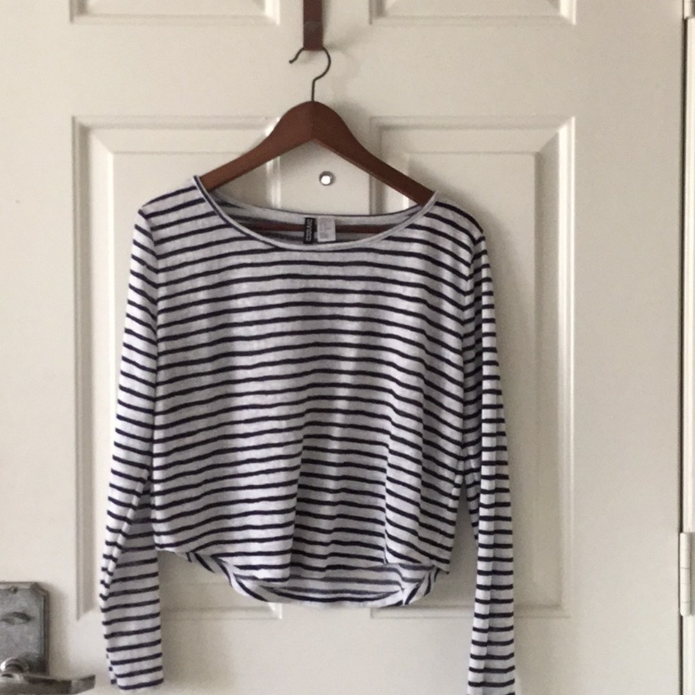 Crop top sweater (like new)